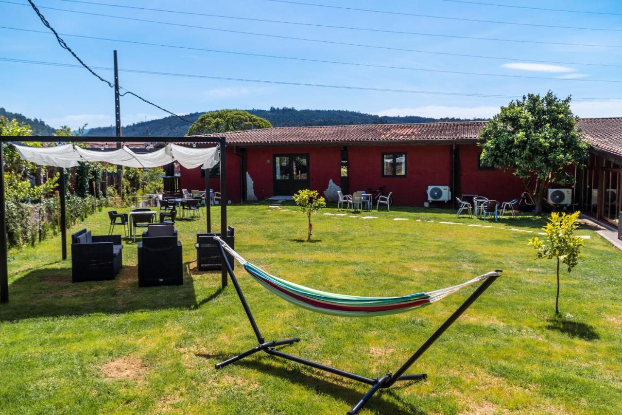Albergue Gbc Caldas Caldas De Reis Exteriör bild